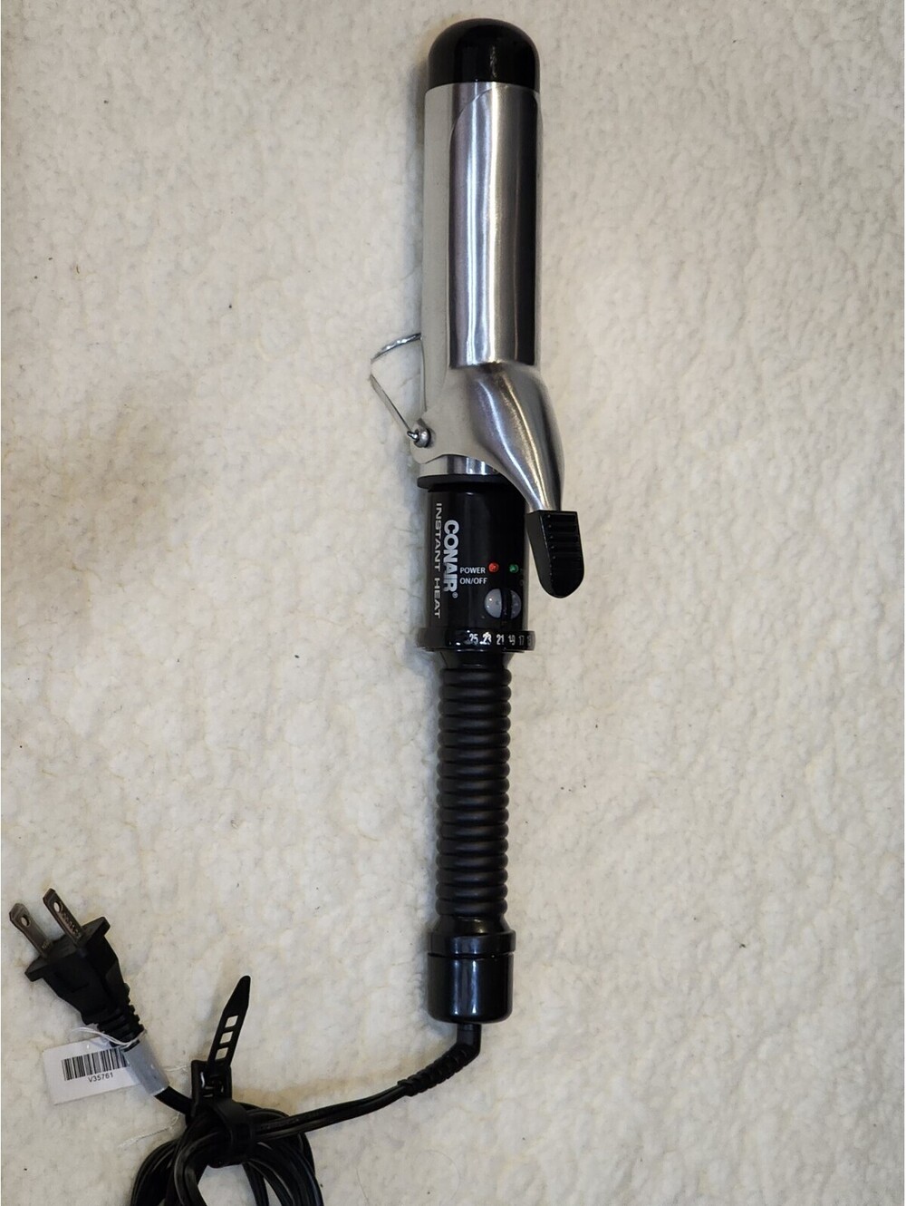 Conair CD82N Black/Silver Beauty/Curling Iron Size 1-1/4 SKU 2583